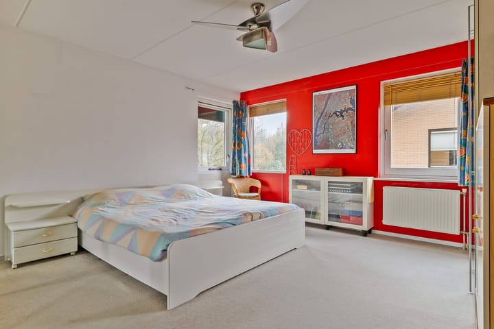 Foto 33 van Maandenweg 18