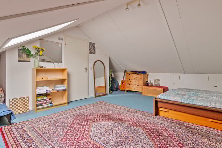 Foto 45 van Maandenweg 18