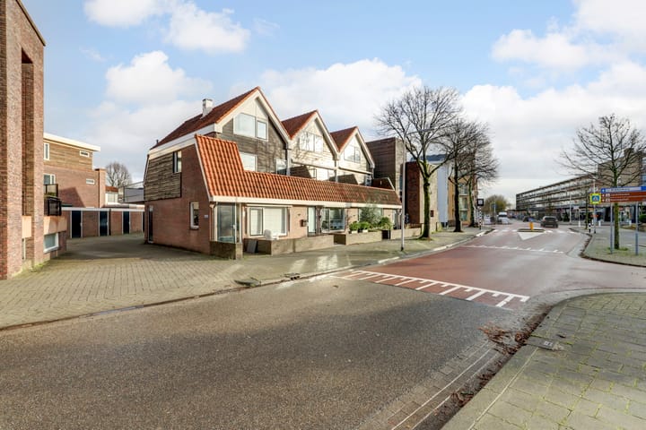 Foto 42 van Oegstgeesterweg 9-A