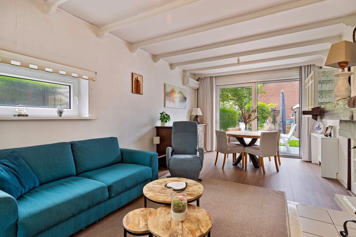 Photo 4 of Pinksterbloem 8