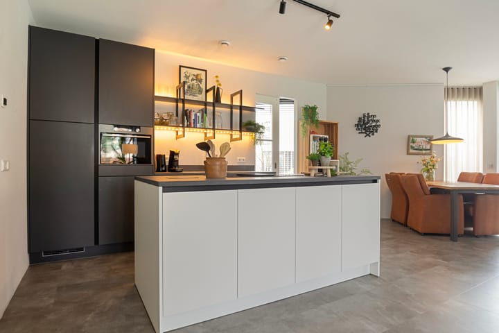 Foto 3 van Elbert Veenendaalhof 2