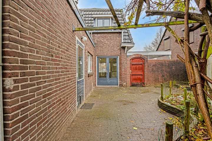 Foto 38 van Laarstraat 5