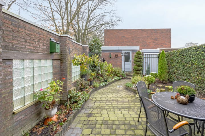 Foto 32 van Mgr. Verrietstraat 17