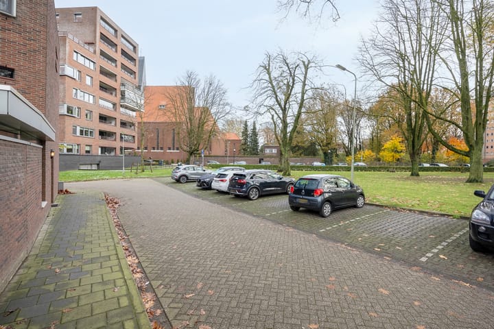 Foto 34 van Mgr. Verrietstraat 17