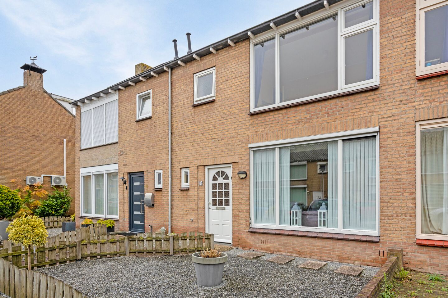 Foto 1 van De Huterstraat 18