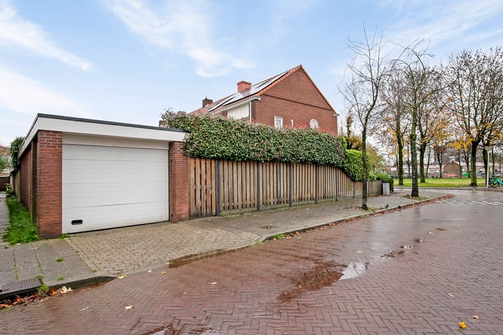 View photo 33 of van der Werffstraat 11