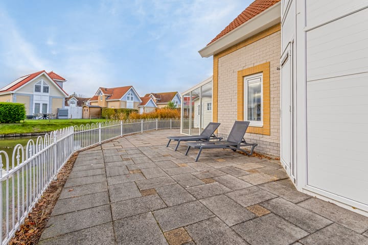 Twee-onder-één-kap te koop: Noordzee Boulevard 2, Kamperland