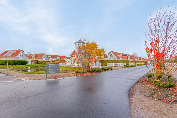 Twee-onder-één-kap te koop: Noordzee Boulevard 2, Kamperland