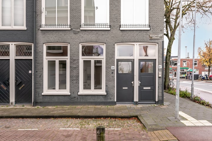 Bekijk foto 13 van Esschilderstraat 26