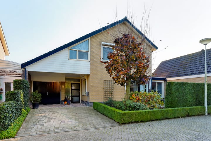 Foto 1 van Röntgenstraat 29