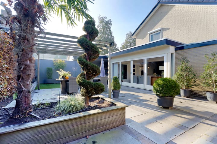 Foto 62 van Röntgenstraat 29