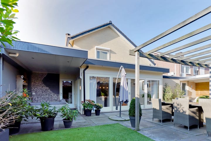 Foto 74 van Röntgenstraat 29