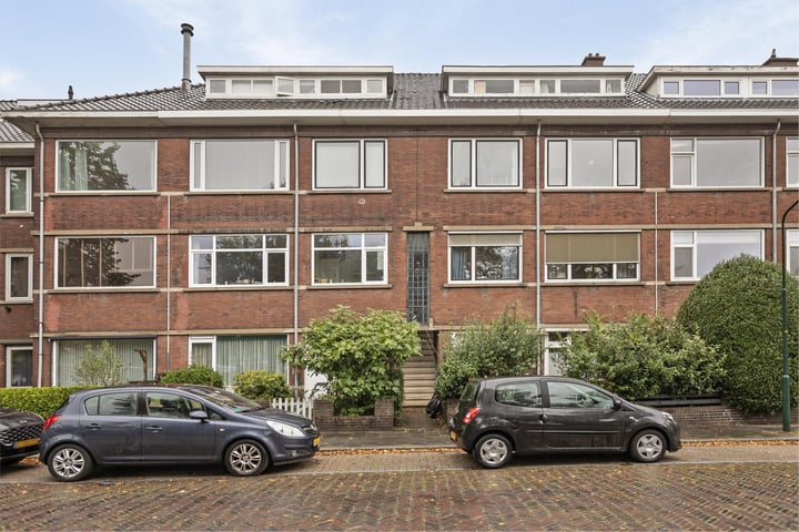 Bekijk foto 1 van van Montfoortstraat 53