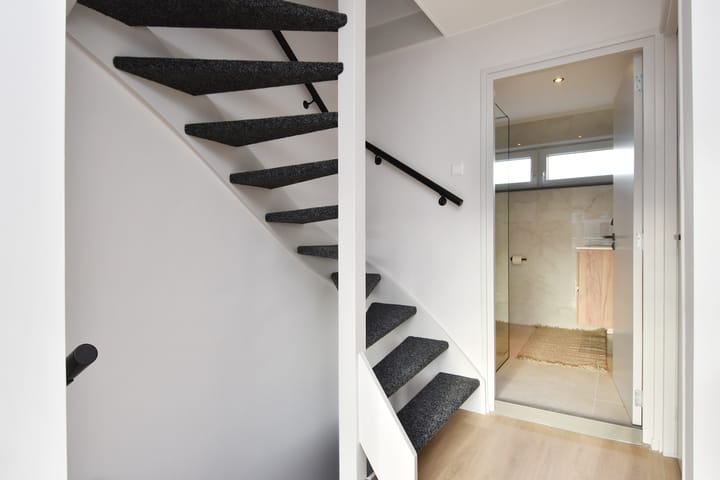 Foto 23 van Dr Poelsstraat 2-B