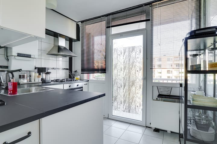 Foto 7 van Marie Curielaan 8