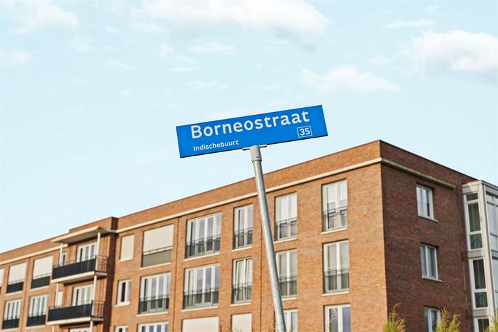 View photo 7 of Borneostraat 51