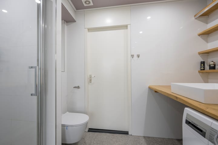 Photo 15 of Johannes Poststraat 168