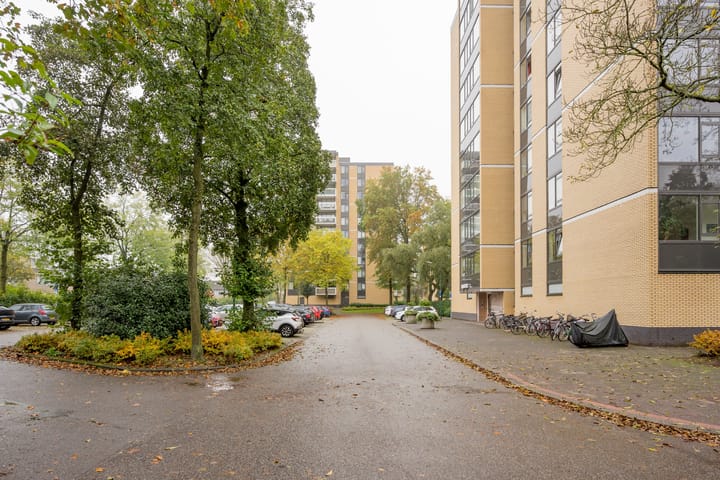 Photo 32 of Johannes Poststraat 168