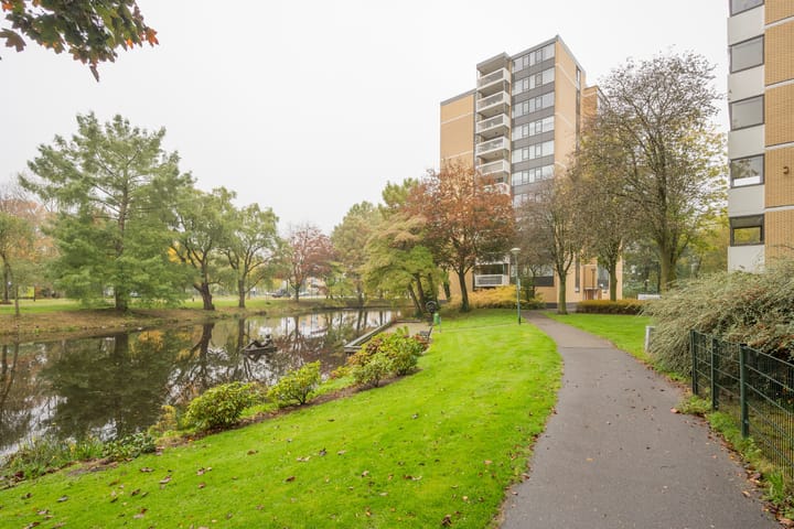 Photo 33 of Johannes Poststraat 168