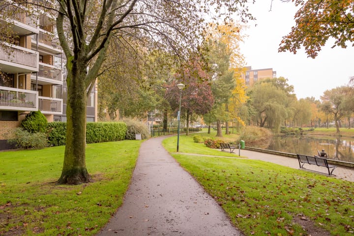 Photo 35 of Johannes Poststraat 168