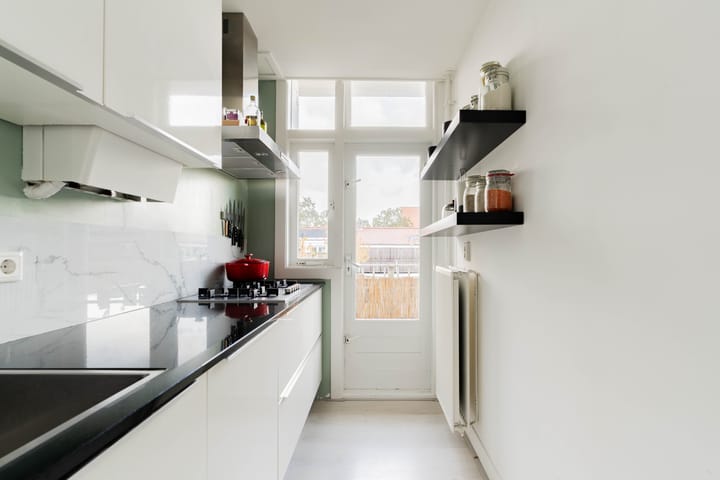 Photo 9 of Heemstedestraat 46-3