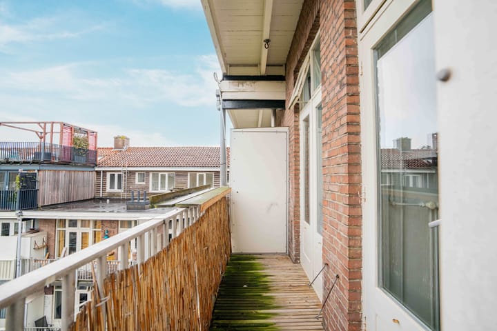 Photo 10 of Heemstedestraat 46-3