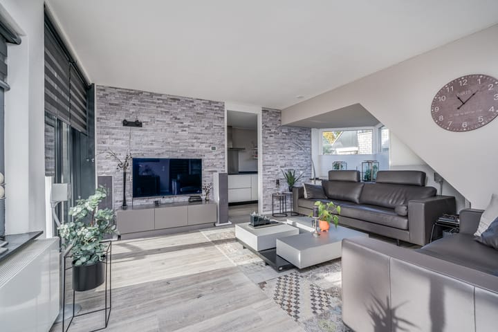 Foto 5 van Poulencstraat 13