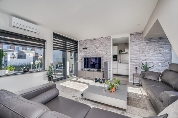 Foto 6 van Poulencstraat 13