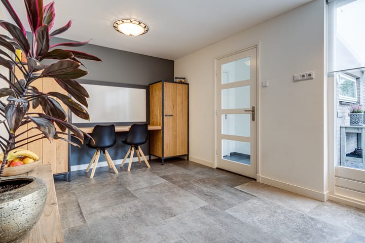 Photo 9 of Raadhuisstraat 16