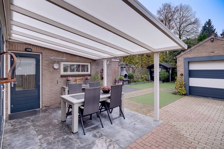 Photo 33 of Raadhuisstraat 16