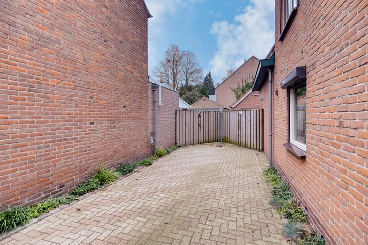 Photo 40 of Raadhuisstraat 16