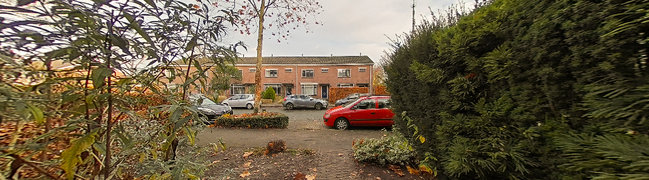 Bekijk 360° foto van Voortuin van De Visserlaan 13