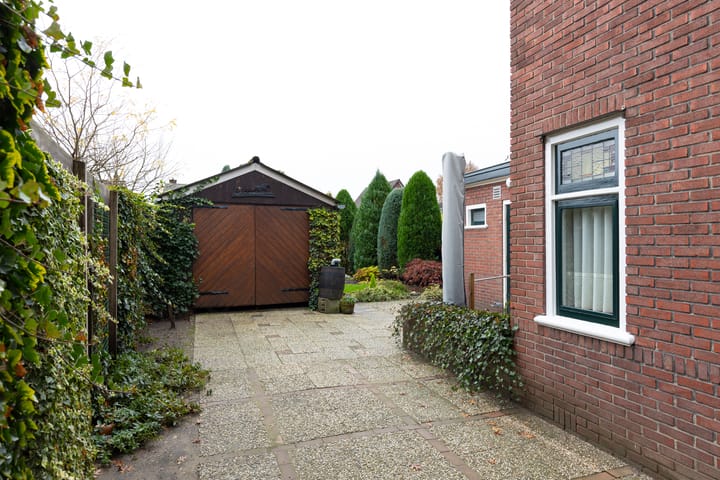 Foto 48 van Burgemeester van Nispenstraat 17