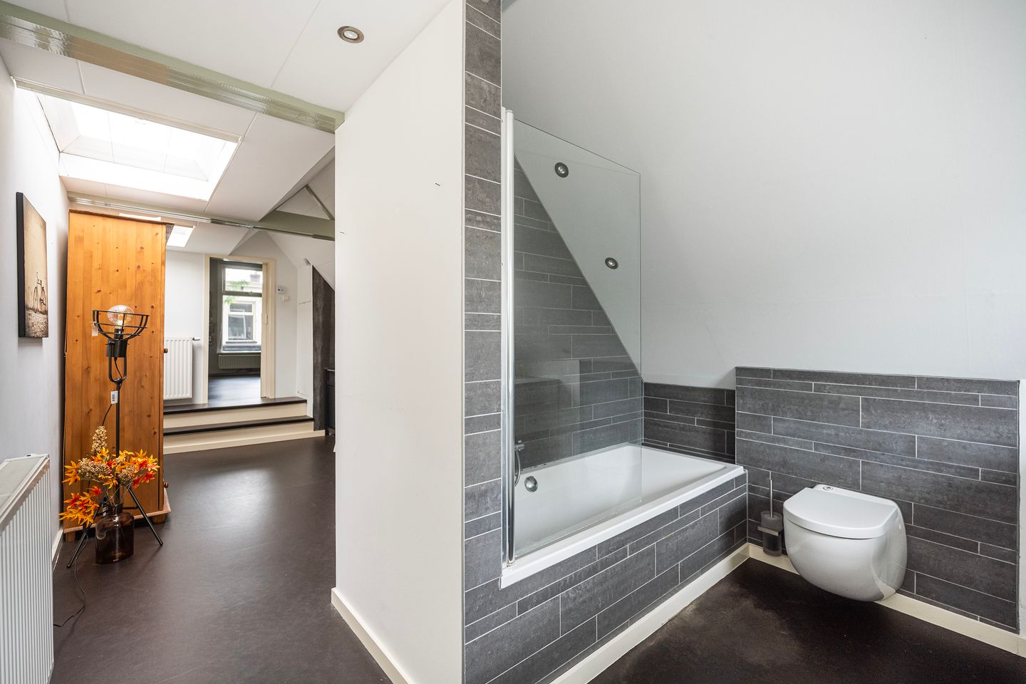 Foto 25 van Thomas a Kempisstraat 107