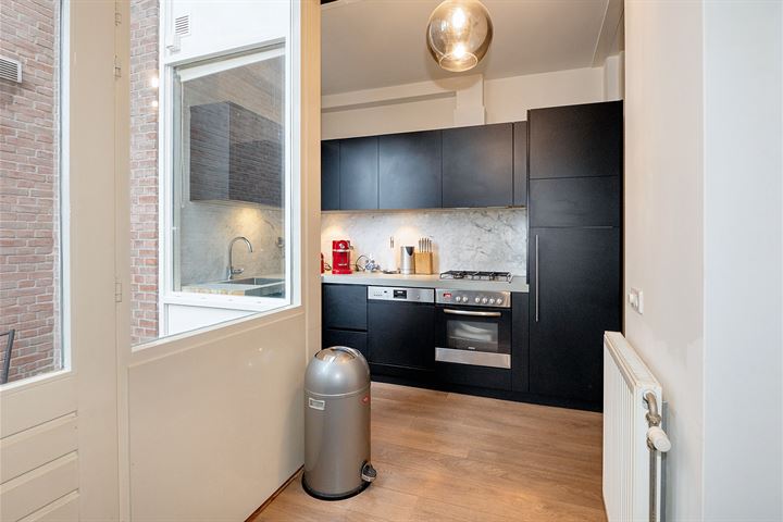 View photo 28 of Van Kinsbergenstraat 122-B