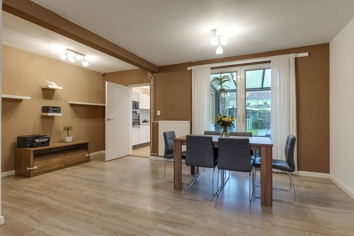 Foto 14 van Van Steenstraat 19