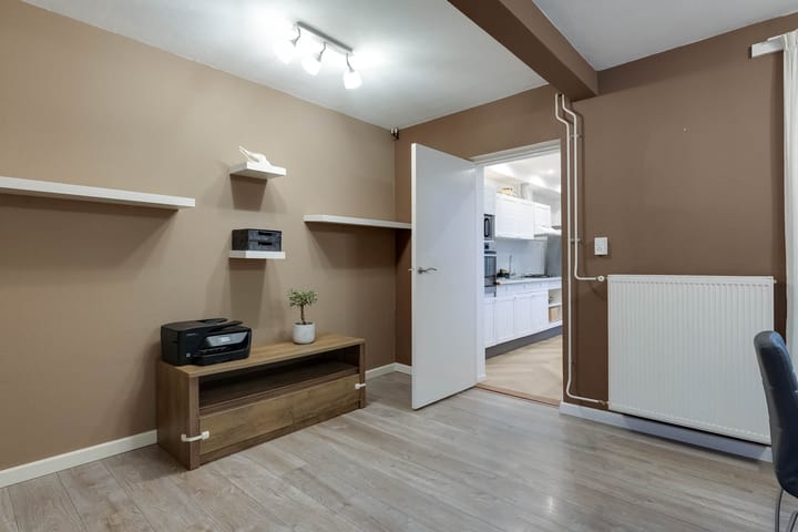 Foto 15 van Van Steenstraat 19