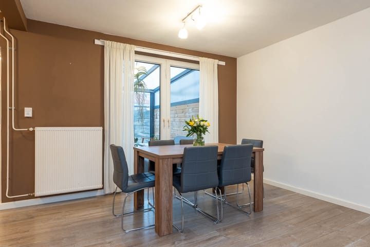 Foto 16 van Van Steenstraat 19