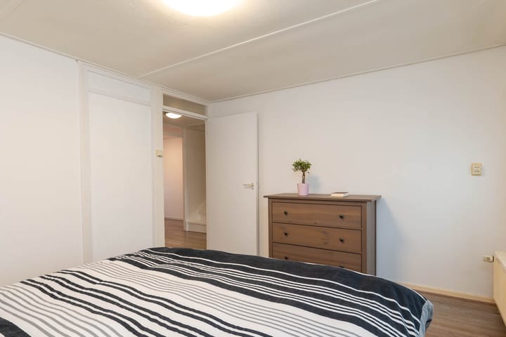 Foto 32 van Van Steenstraat 19