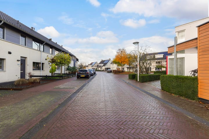 Foto 48 van Vaandrig 24