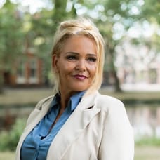 Claudia Carvalho - Commercieel Medewerker