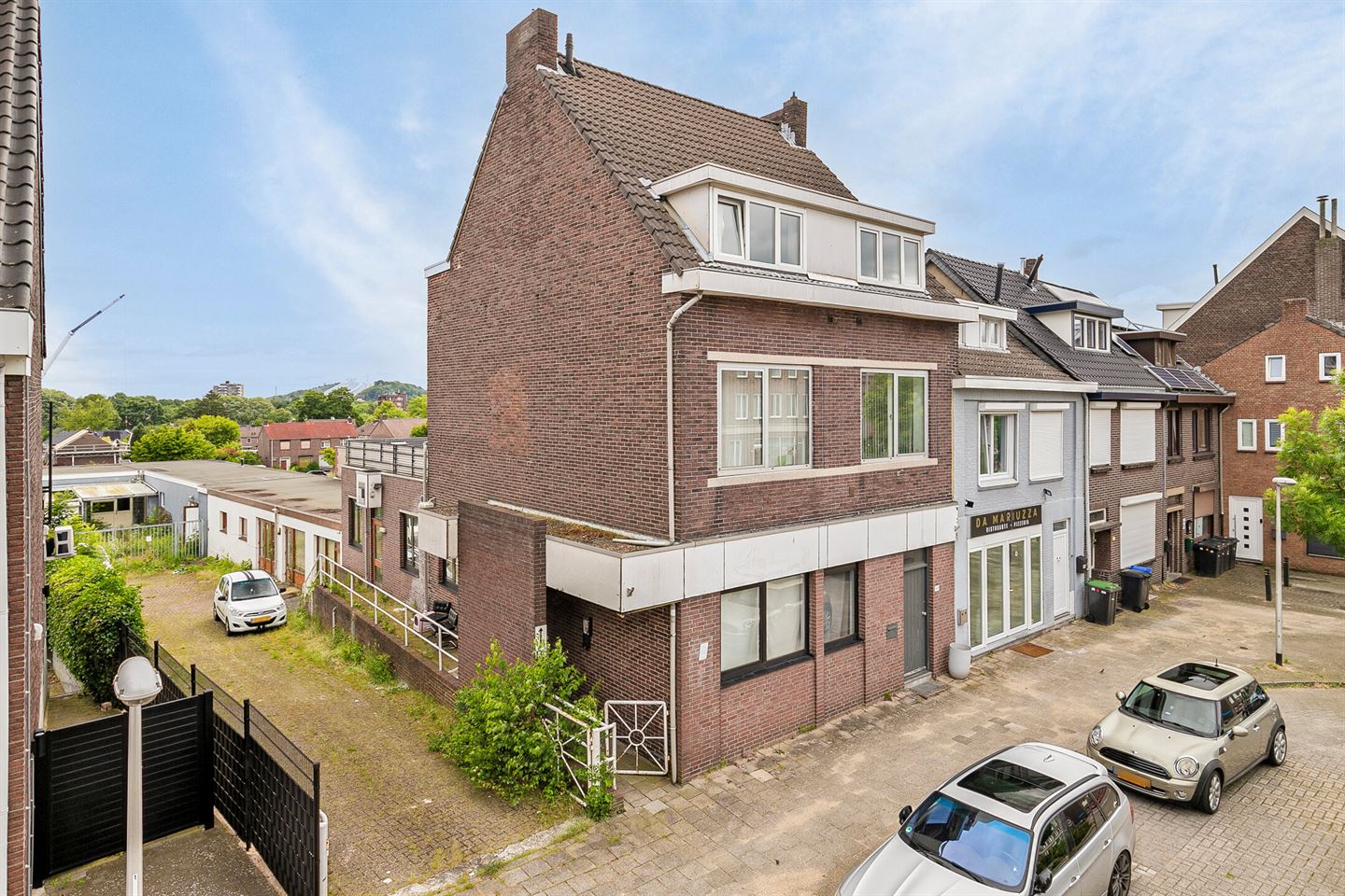 View photo 3 of Heerlerbaan 131-135