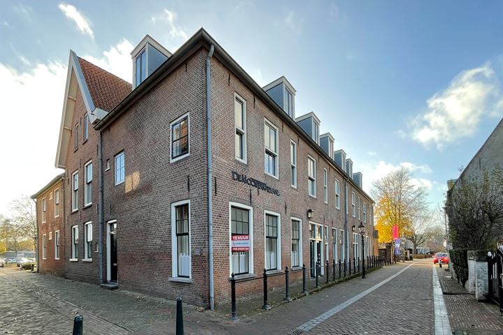 Bekijk foto 1 van Kloostersteeg 2