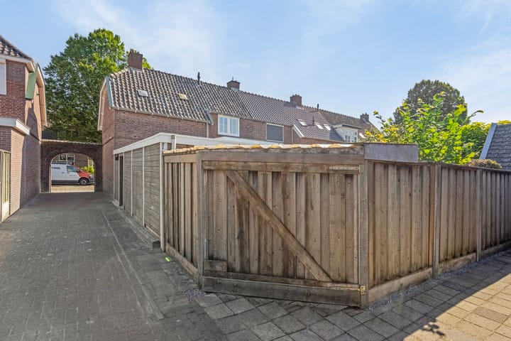 Foto 47 van Buitenweg 67