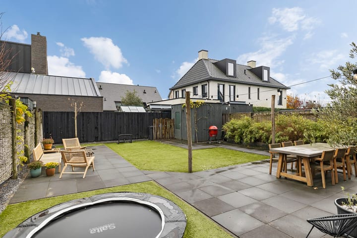 Foto 30 van Morgenerf 1