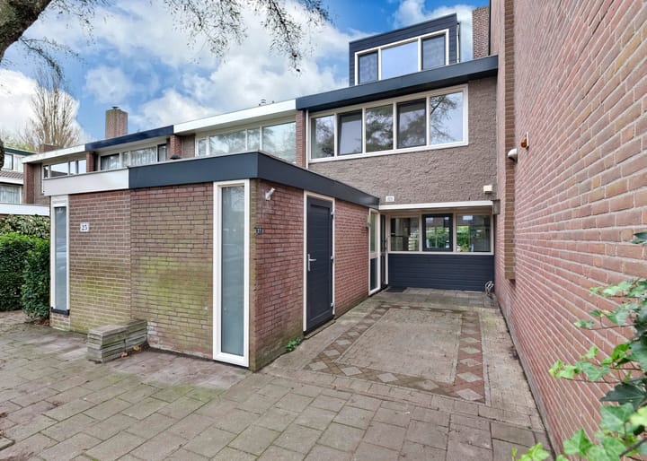 Foto 2 van Mezenhof 27