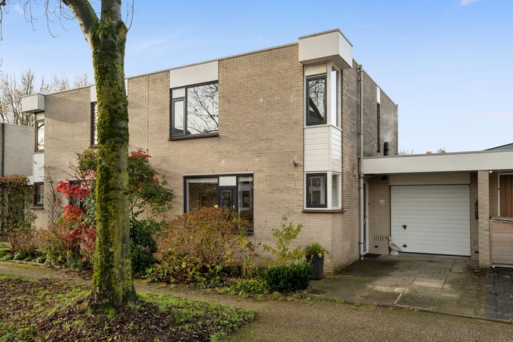 Foto 4 van Valkeniersborch 63