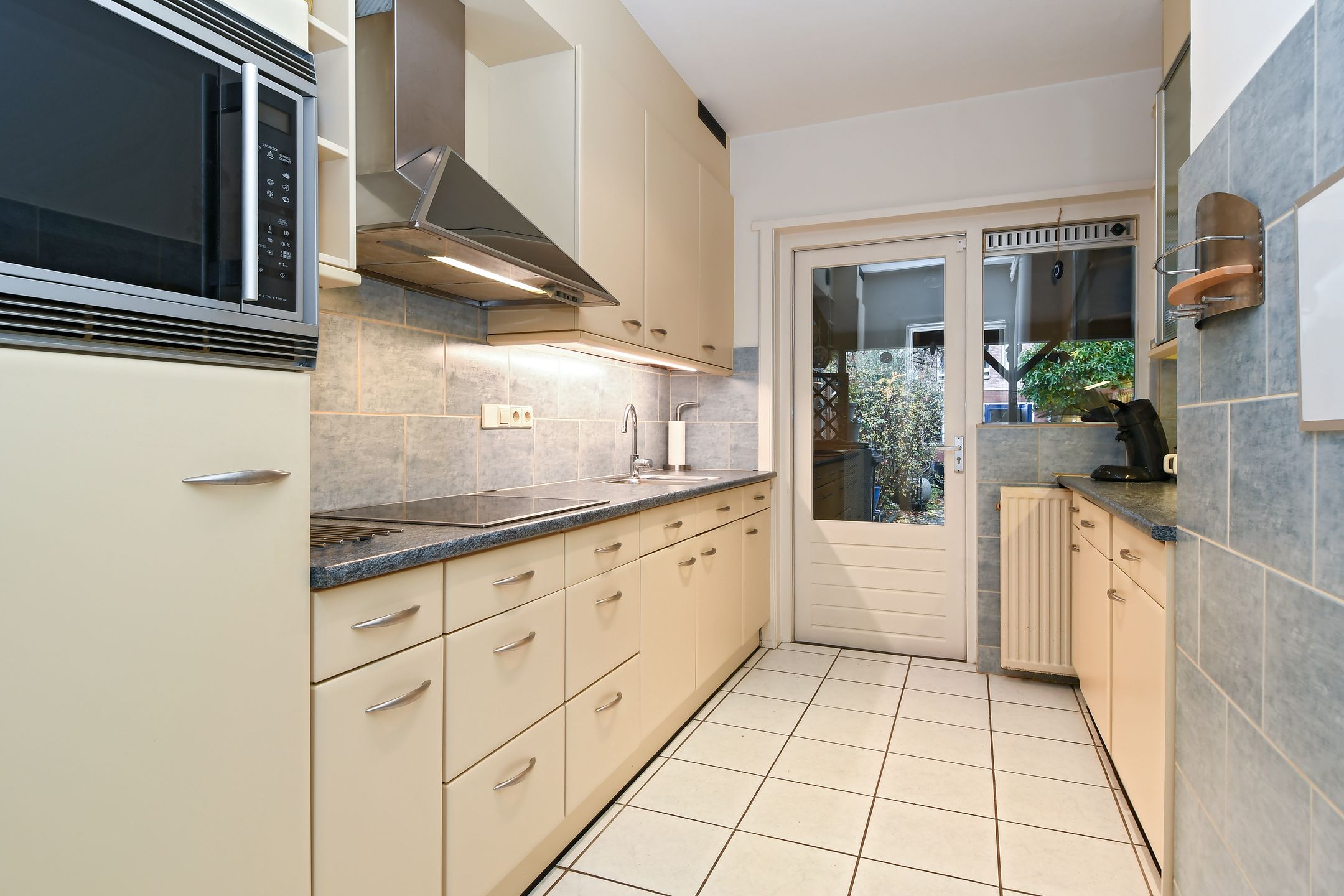 Foto 15 van Anna van Engelandstraat 39