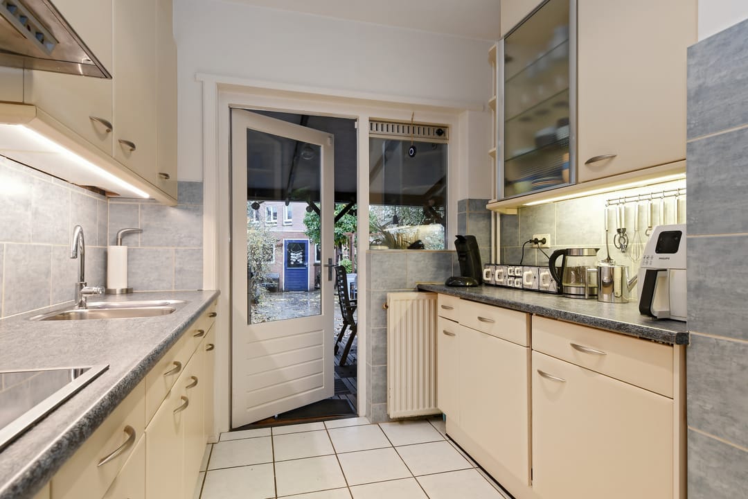 Foto 16 van Anna van Engelandstraat 39