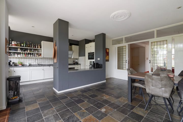 Foto 13 van Leeuwendaallaan 50